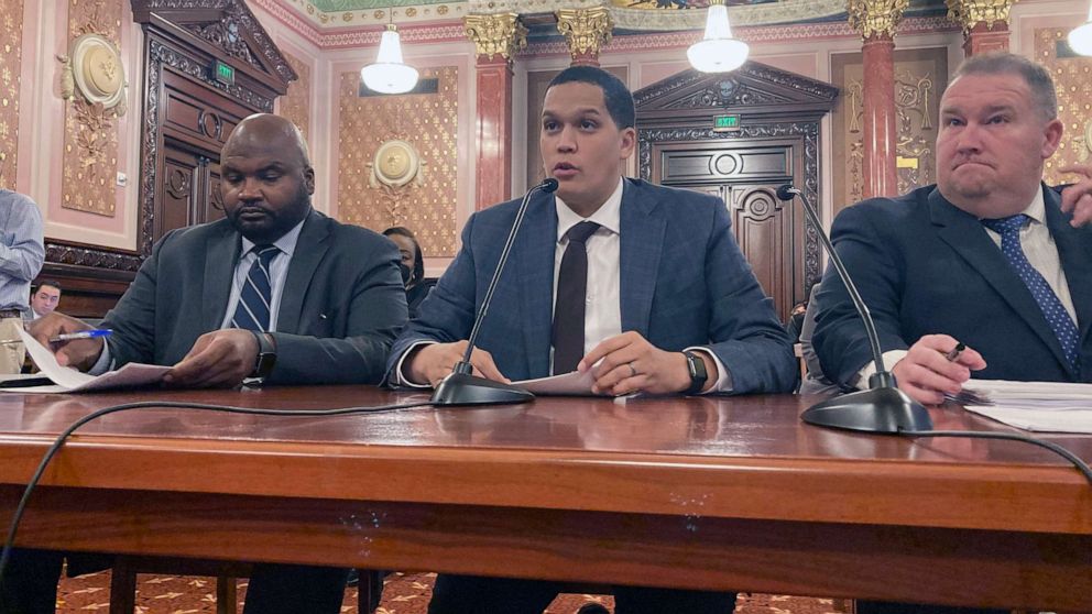 PHOTO: State Sen. Robert Peters, testifies before the Senate Executive Committee on his legislation to clarify the SAFE-T Act, a sweeping criminal justice overhaul that notably eliminates cash bail, Dec. 1, 2022, in Springfieled, Il.