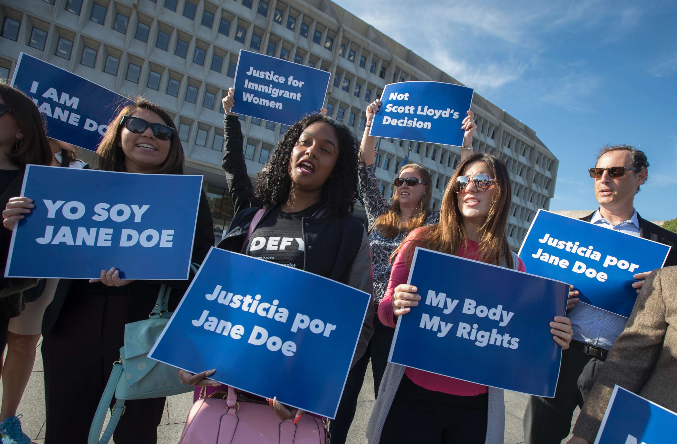 PHOTO: Activists with Planned Parenthood demonstrate in support of a pregnant 17-year-old being held in a Texas facility for unaccompanied immigrant children to obtain an abortion, outside of the Department of Health and Human Services, Oct. 20, 2017.