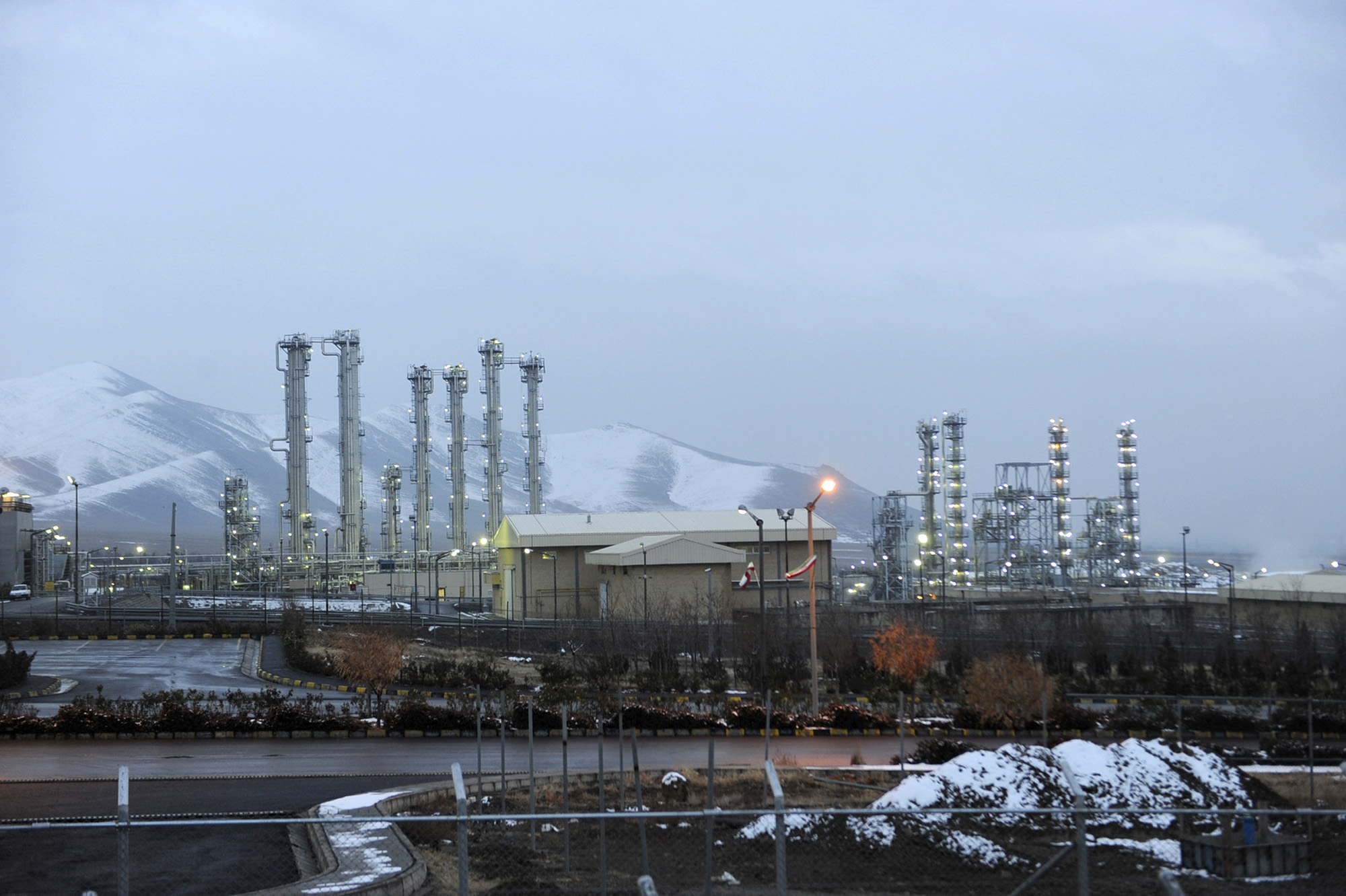 PHOTO: The Arak heavy water nuclear facilities in Arak near Tehran, Iran, Jan. 15, 2011.