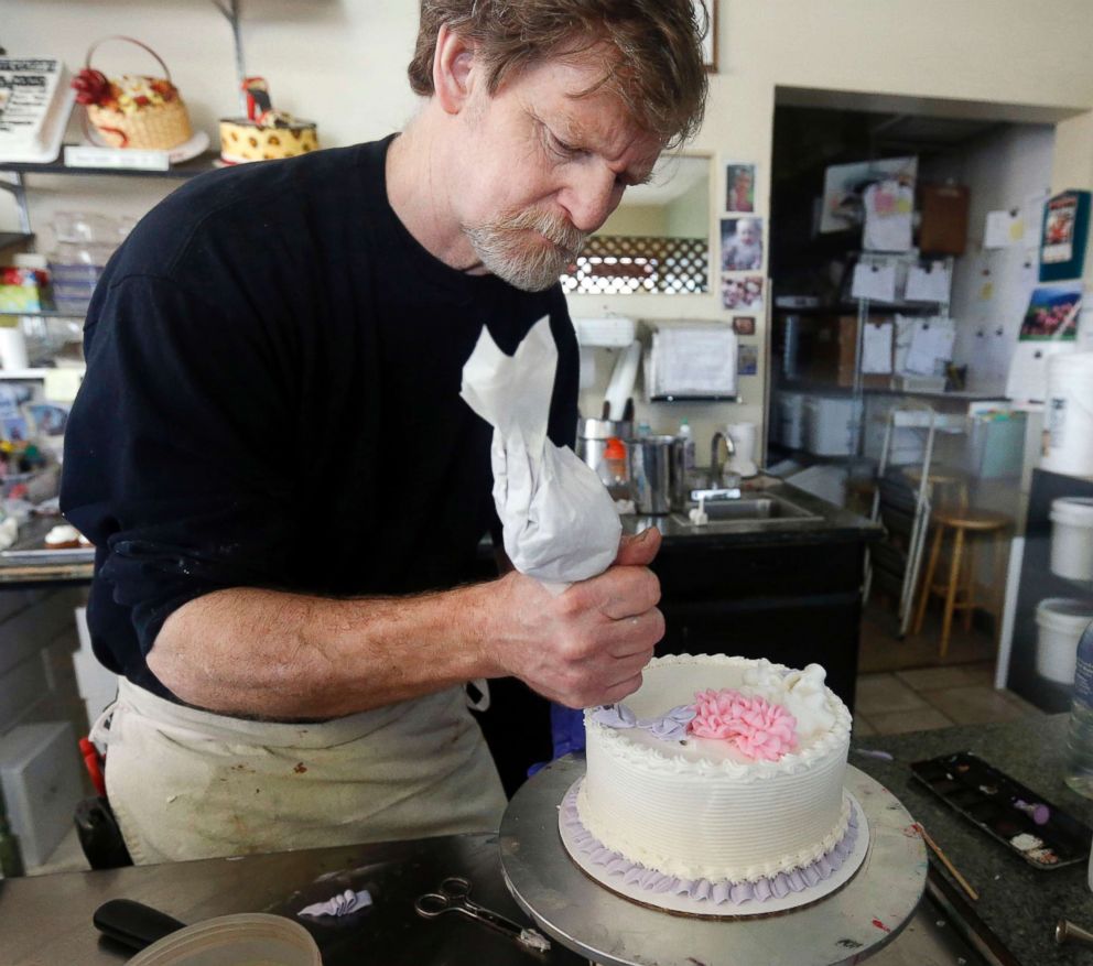 PHOTO: Masterpiece Cakeshop owner Jack Phillips decorates a cake inside his store in Lakewood, Colo.