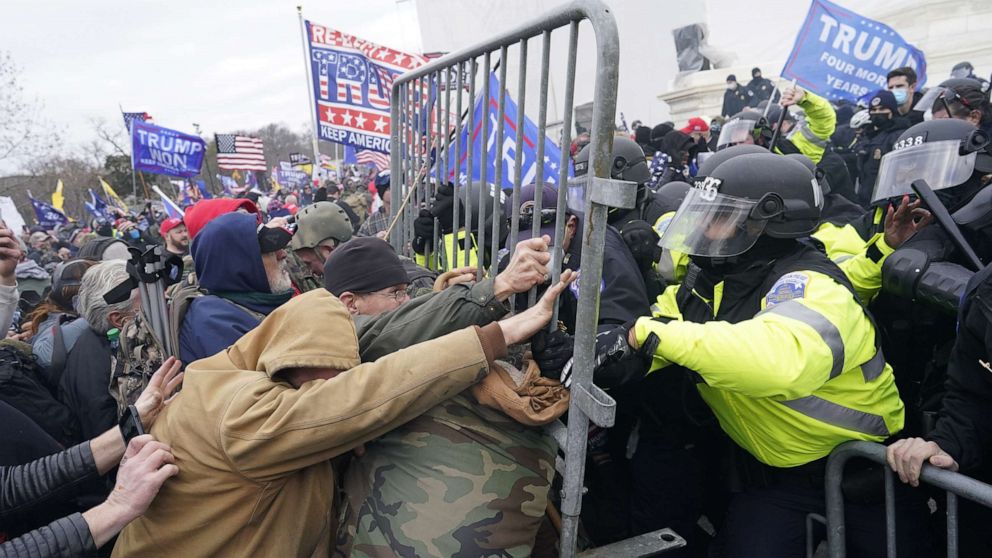 Oath Keeper militia member discussed ‘civil war’ ahead of Jan. 6, FBI testifies