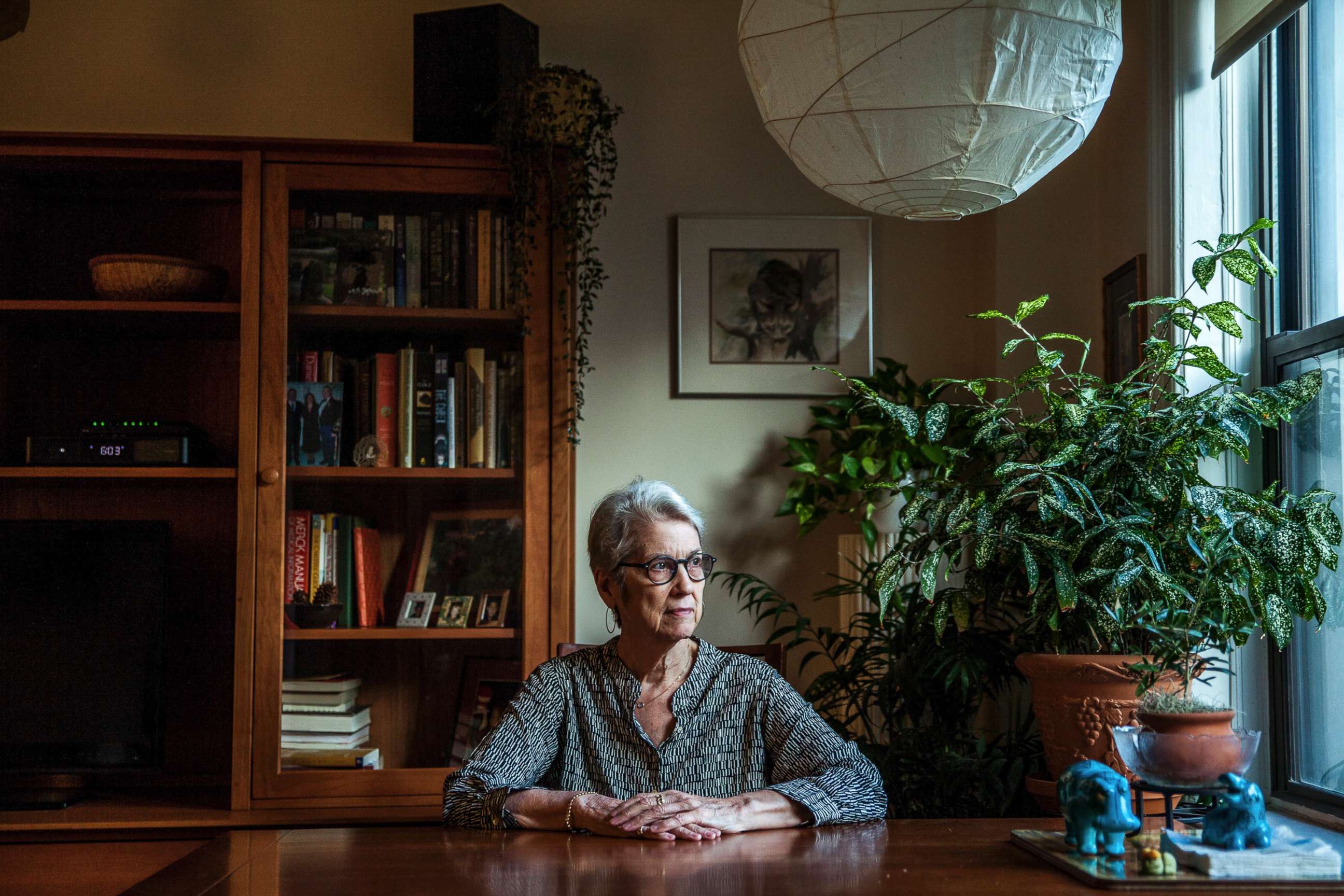 PHOTO: Jessica Leeds, a businesswoman at a paper company who was sitting next to Donald Trump on a flight to New York in the early 1980s, at her home in New York, Oct. 11, 2016. 