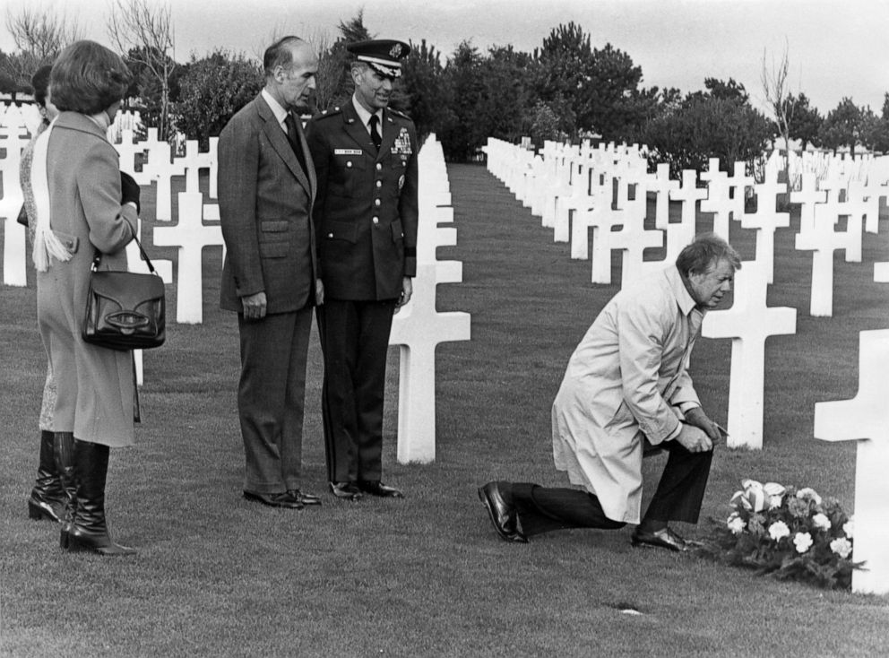 PHOTO: President Jimmy Carter places a wreath on the grave of Brigadier General Theodore Roosevelt Jr., son of former President Theodore Roosevelt, in Normandy, France, Jan. 6, 1978.