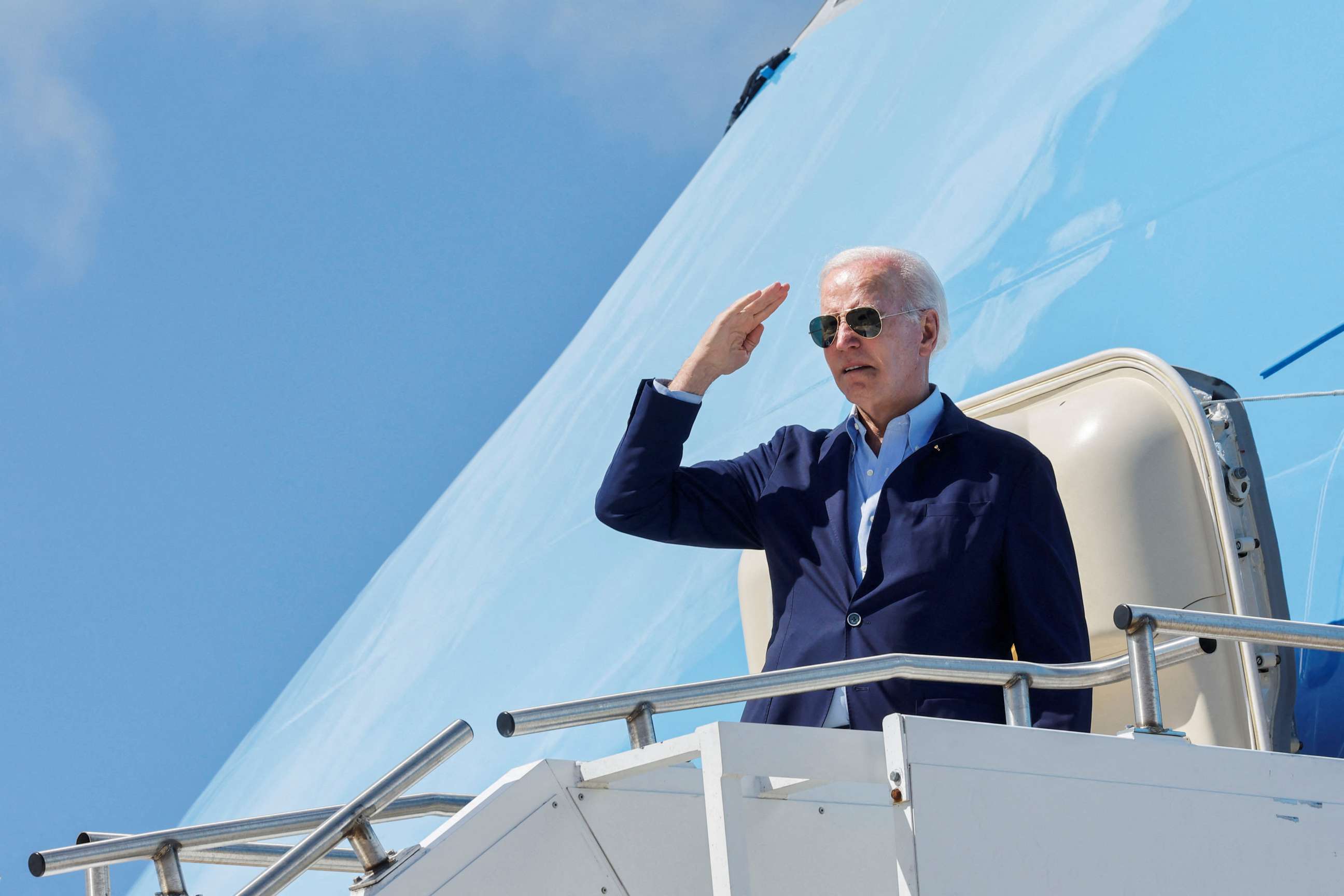 PHOTO: President Joe Biden boards Air Force One at Rohlsen Airport as he departs following a New Year holiday visit to Christiansted, St. Croix, U.S. Virgin Islands, Jan. 2, 2023.