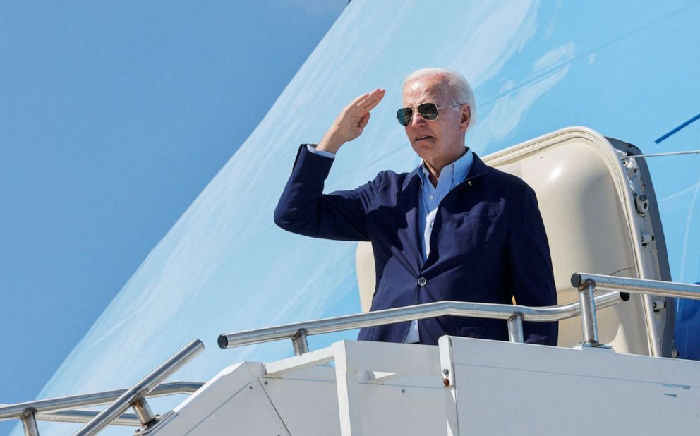 PHOTO: President Joe Biden boards Air Force One at Rohlsen Airport as he departs following a New Year holiday visit to Christiansted, St. Croix, U.S. Virgin Islands, Jan. 2, 2023.