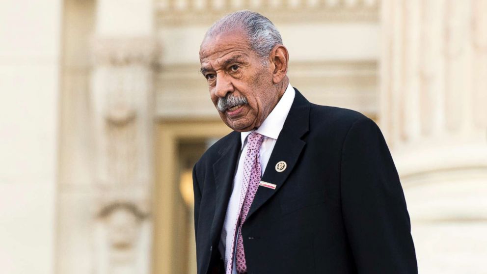 PHOTO: Rep. John Conyers, D-Mich., walks down the House steps after a vote in the Capitol on  Sept. 27, 2016. 
