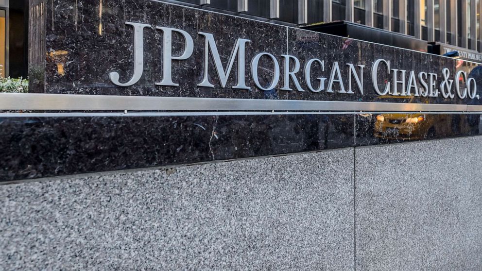 PHOTO: JPMORGAN CHASE HEADQUARTERS, NEW YORK, UNITED STATES - 2018/02/27: JPMorgan Chases headquarters in Manhattan. (Photo by Erik McGregor/LightRocket via Getty Images)