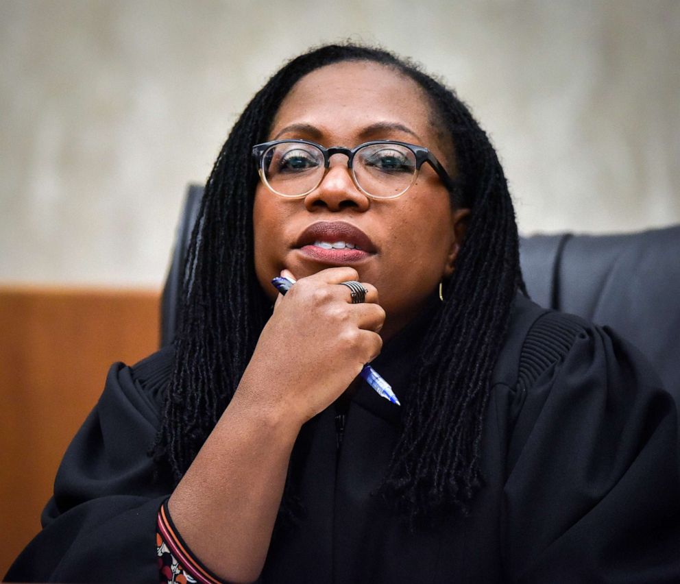 PHOTO: Judge Ketanji Brown Jackson listens to arguments as local high school students observe a reenactment of a landmark Supreme court case at U.S. Court of Appeals in Washington, Dec. 18, 2019.