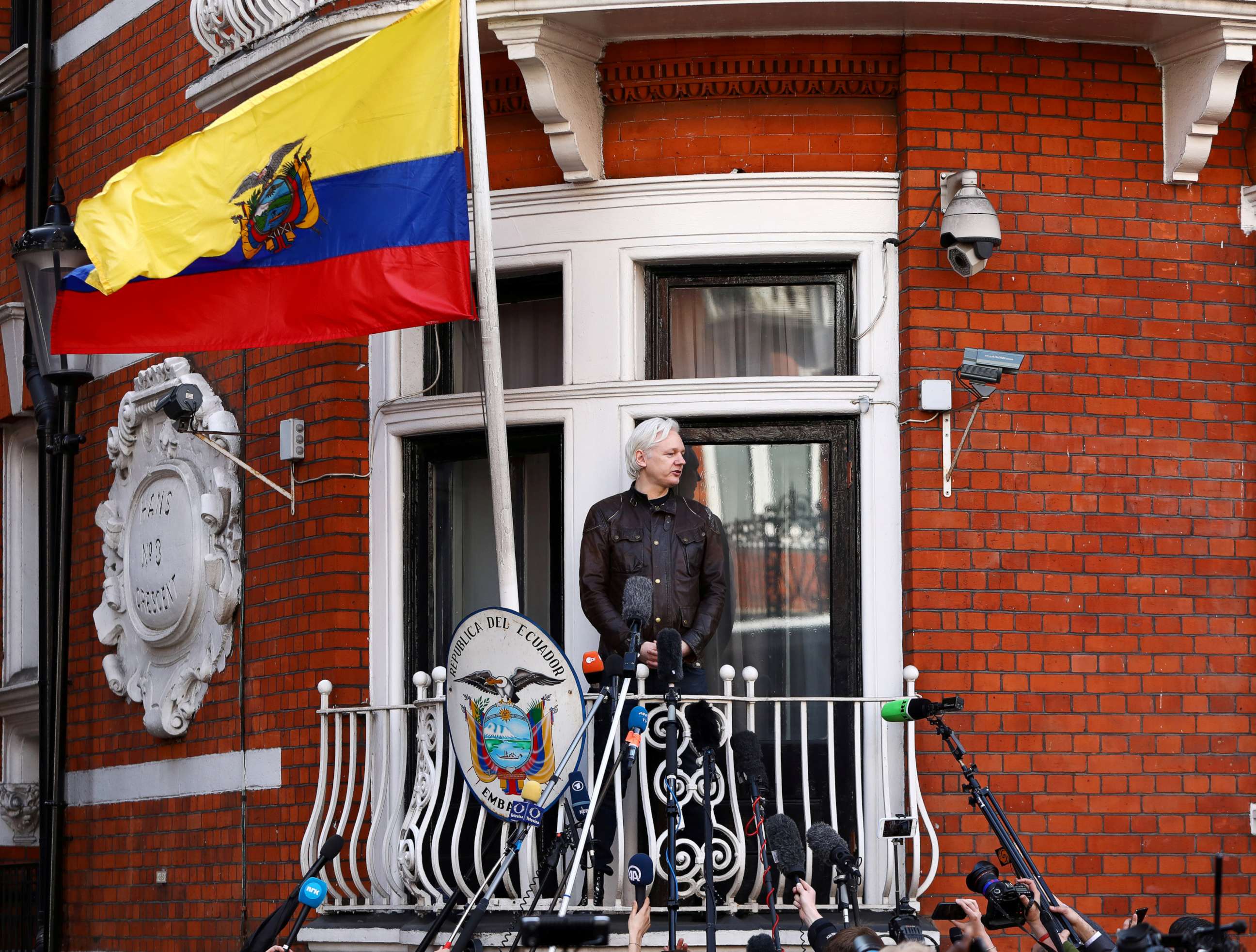 PHOTO: WikiLeaks founder Julian Assange speaks on the balcony of the Embassy of Ecuador in London, Britain, May 19, 2017.