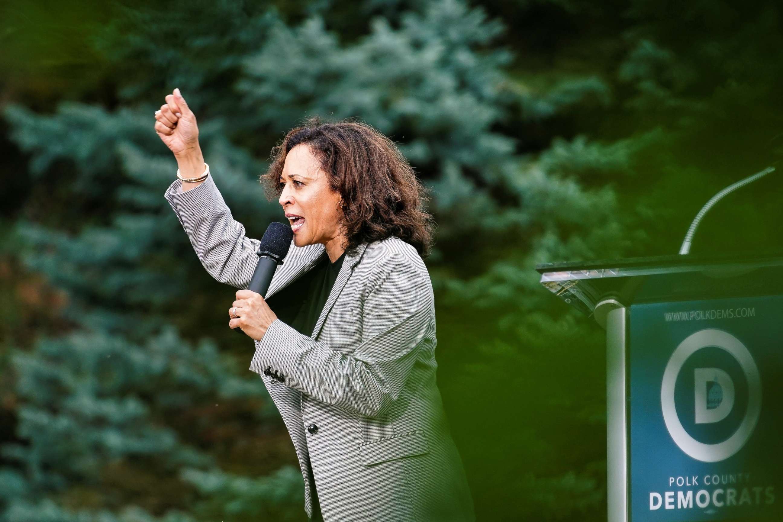 PHOTO: Kamala Harris, U.S. Senator and Democratic presidential hopeful, speaks at the Polk County Democrats' Steak Fry in Des Moines, Iowa, Sept. 21, 2019.