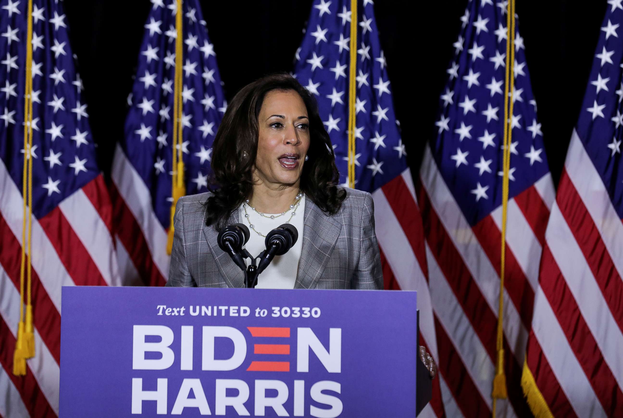 PHOTO: Democratic Vice Presidential candidate Kamala Harris speaks to reporters after receiving a briefing on the COVID-19 pandemic from public health experts during a campaign event in Wilmington, Del., Aug. 13, 2020.
