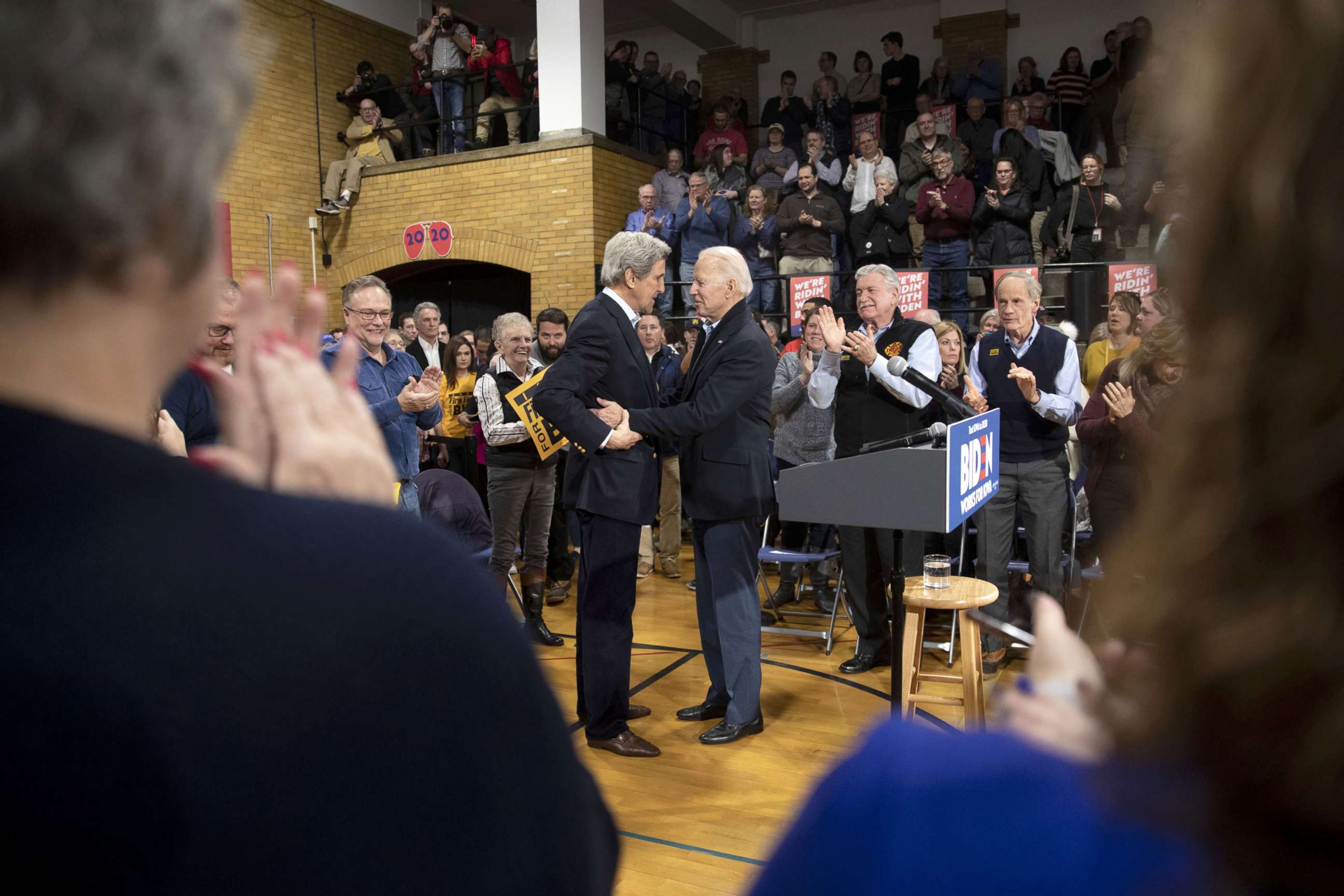 PHOTO: Former Vice President Joe Biden, 2020 Democratic presidential candidate, left, speaks with former Secretary of State John Kerry during a campaign event in Cedar Rapids, Iowa, Feb. 1, 2020. 