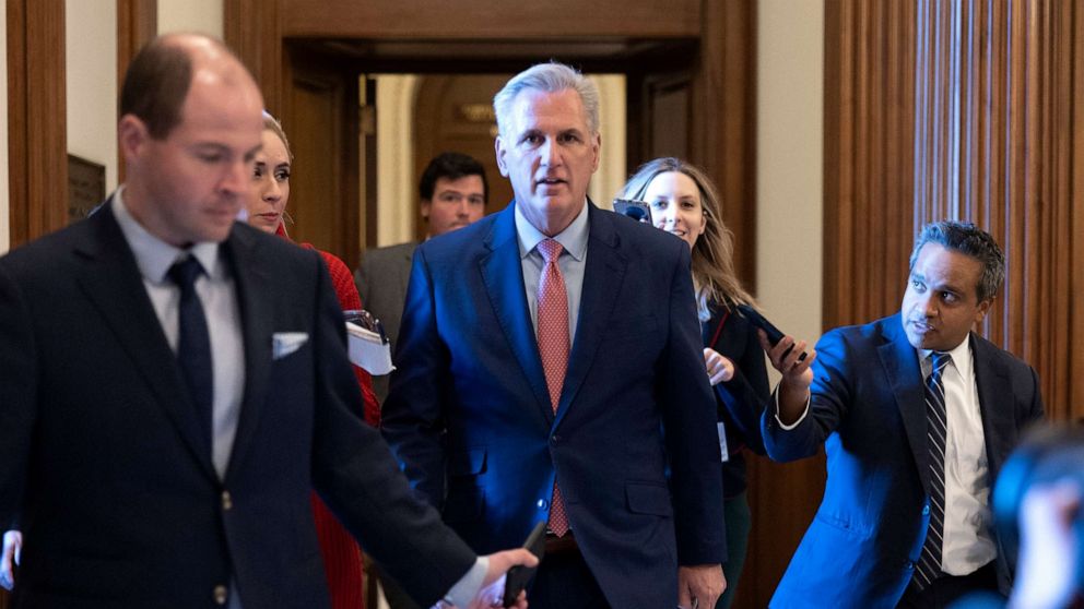 McCarthy struggles to clinch support to be House speaker, with hours to ...