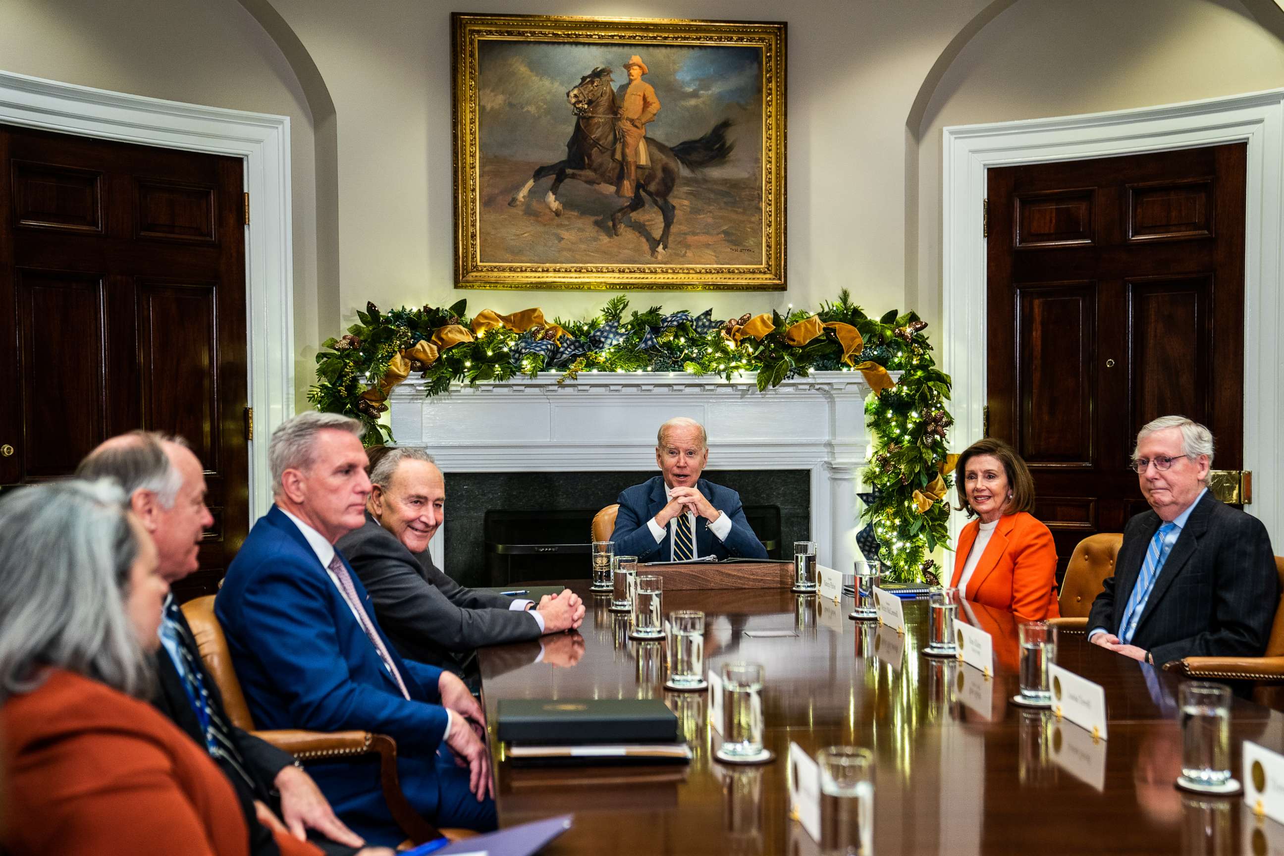 PHOTO: President Joe Biden meets with Senate Majority Leader, Chuck Schumer, House Minority Leader, Rep. Kevin McCarthy, Speaker of the House, Nancy Pelosi and Senate Minority Leader, Mitch McConnell at the White House, Nov. 29, 2022.