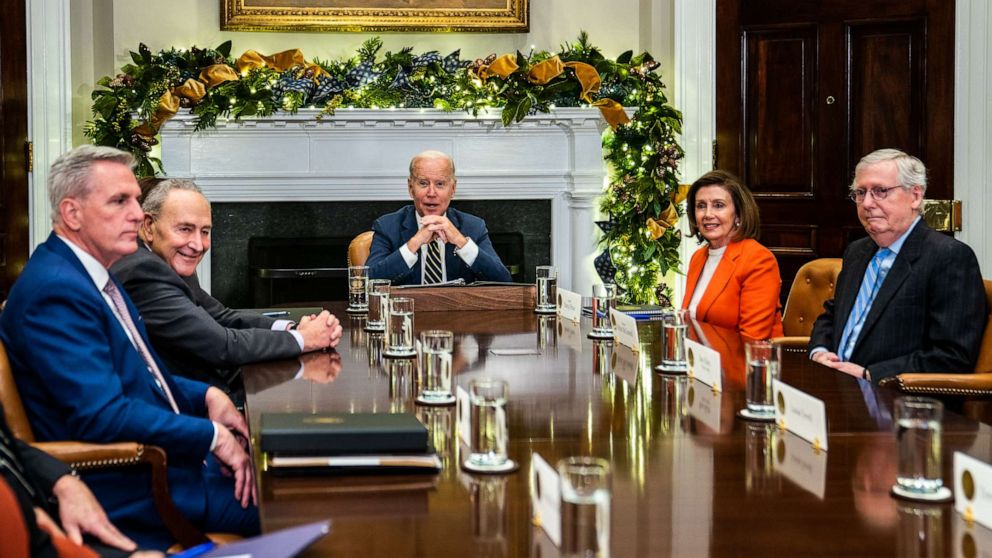 PHOTO: President Joe Biden meets with Senate Majority Leader, Chuck Schumer, House Minority Leader, Rep. Kevin McCarthy, Speaker of the House, Nancy Pelosi and Senate Minority Leader, Mitch McConnell at the White House, Nov. 29, 2022.