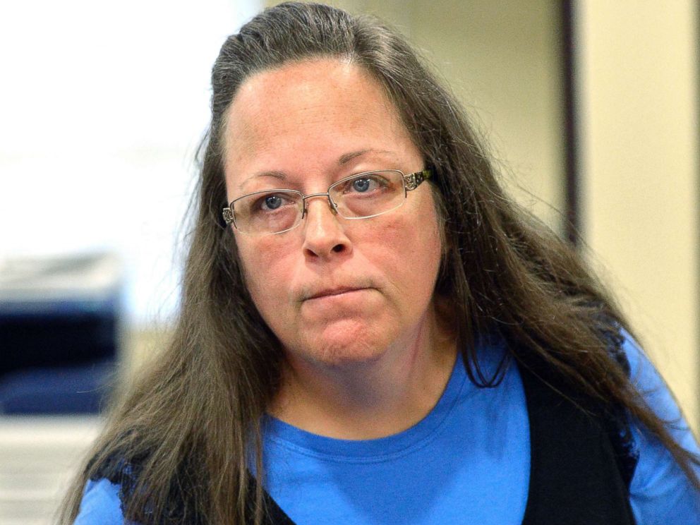 PHOTO: Rowan County Clerk Kim Davis listens to a customer at the Rowan County Courthouse in Morehead, Ky., Sept. 1, 2015.
