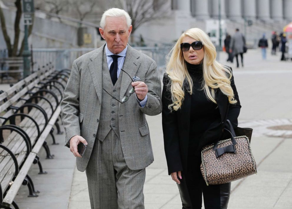 PHOTO: Roger Stone and Kristin Davis leave court in New York, March 30, 2017. 