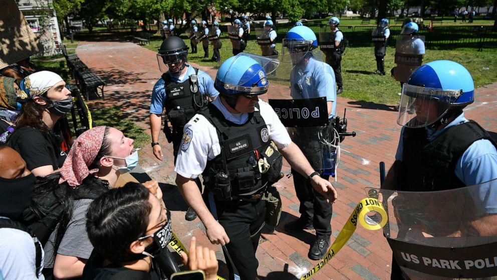 VIDEO: Police use tear gas, push back peaceful protesters for Trump church visit