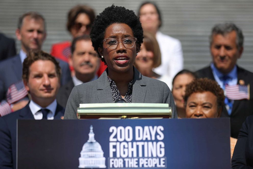 PHOTO: Rep. Lauren Underwood speaks while joining fellow House Democrats to mark the 200th day of the 116th Congress on the steps outside the U.S. Capitol July 25, 2019 in Washington.