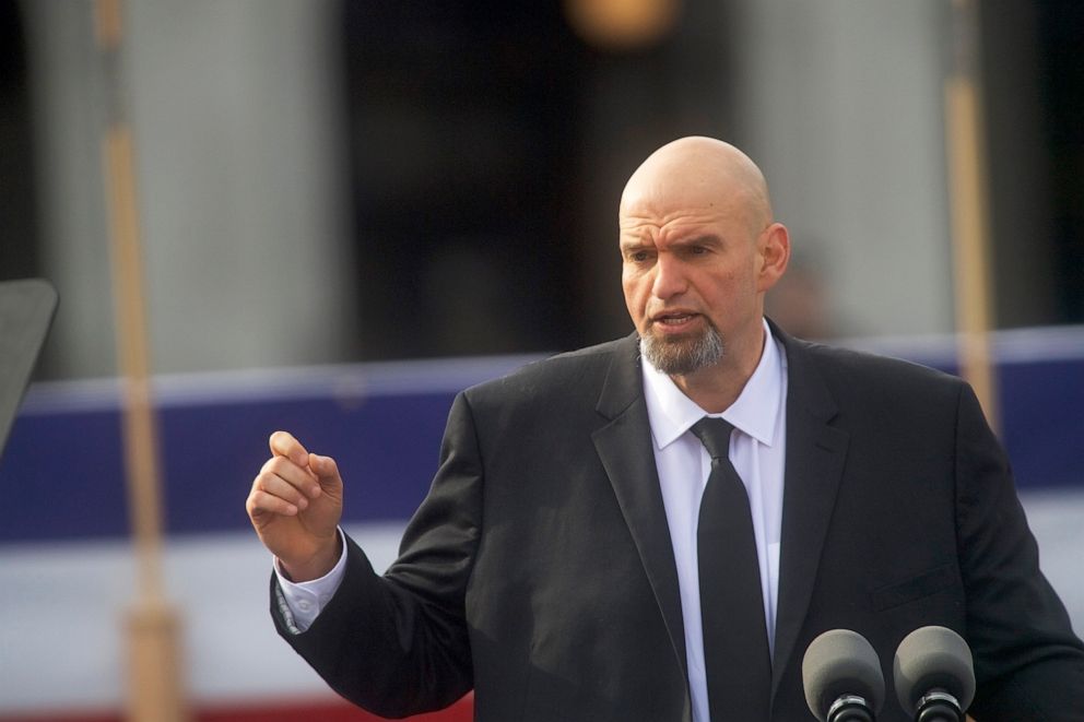 PHOTO: Lieutenant Governor John Fetterman delivers an introduction for Governor Tom Wolf during an inaugural ceremony in Harrisburg, Penn., Jan. 15, 2019.