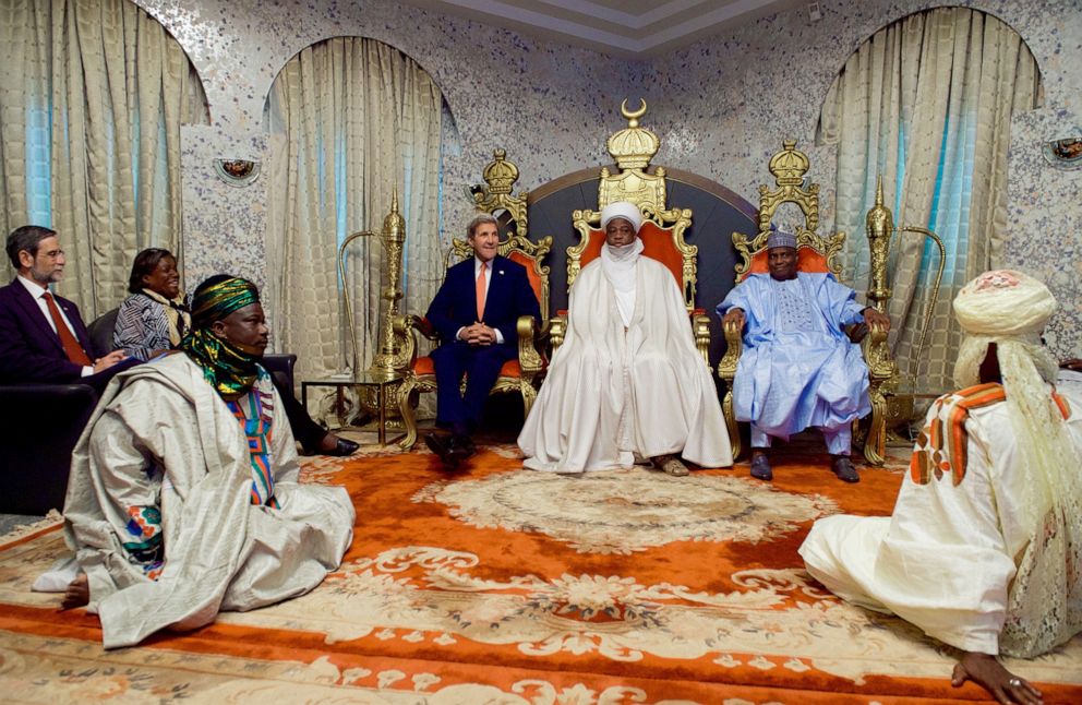 PHOTO:  Secretary of State John Kerry and Assistant Secretary of State for African Affairs Linda Thomas-Greenfield sits with Sultan Muhammadu Sa'ad Abubakar at the Sultan's Palace in Sokoto, Nigeria, Aug. 23,2016.