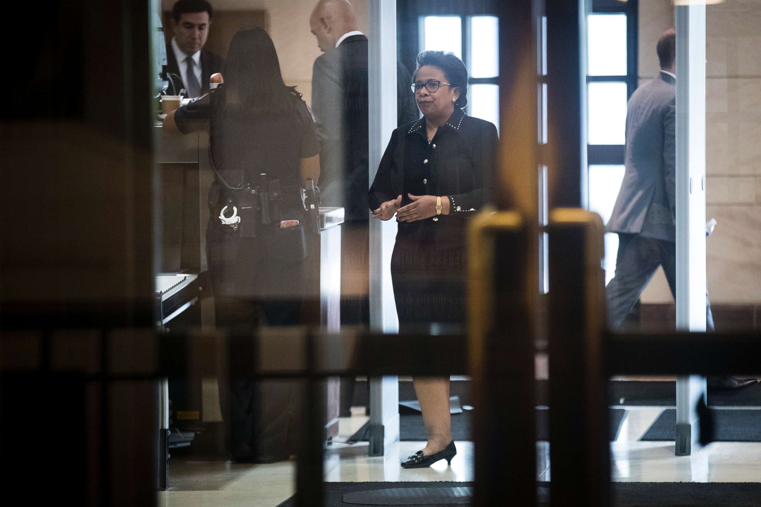 PHOTO: Former Attorney General Loretta Lynch arrives at the U.S. Capitol on her way to meet with members of the House Intelligence Committee, Oct. 20, 2017 in Washington, D.C.