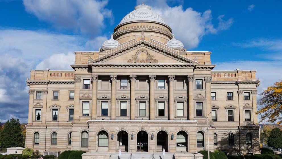 PHOTO: In this Oct 18, 2014, file photo, the Luzurne County Courthouse is shown in Wilkes-Barre, Penn.