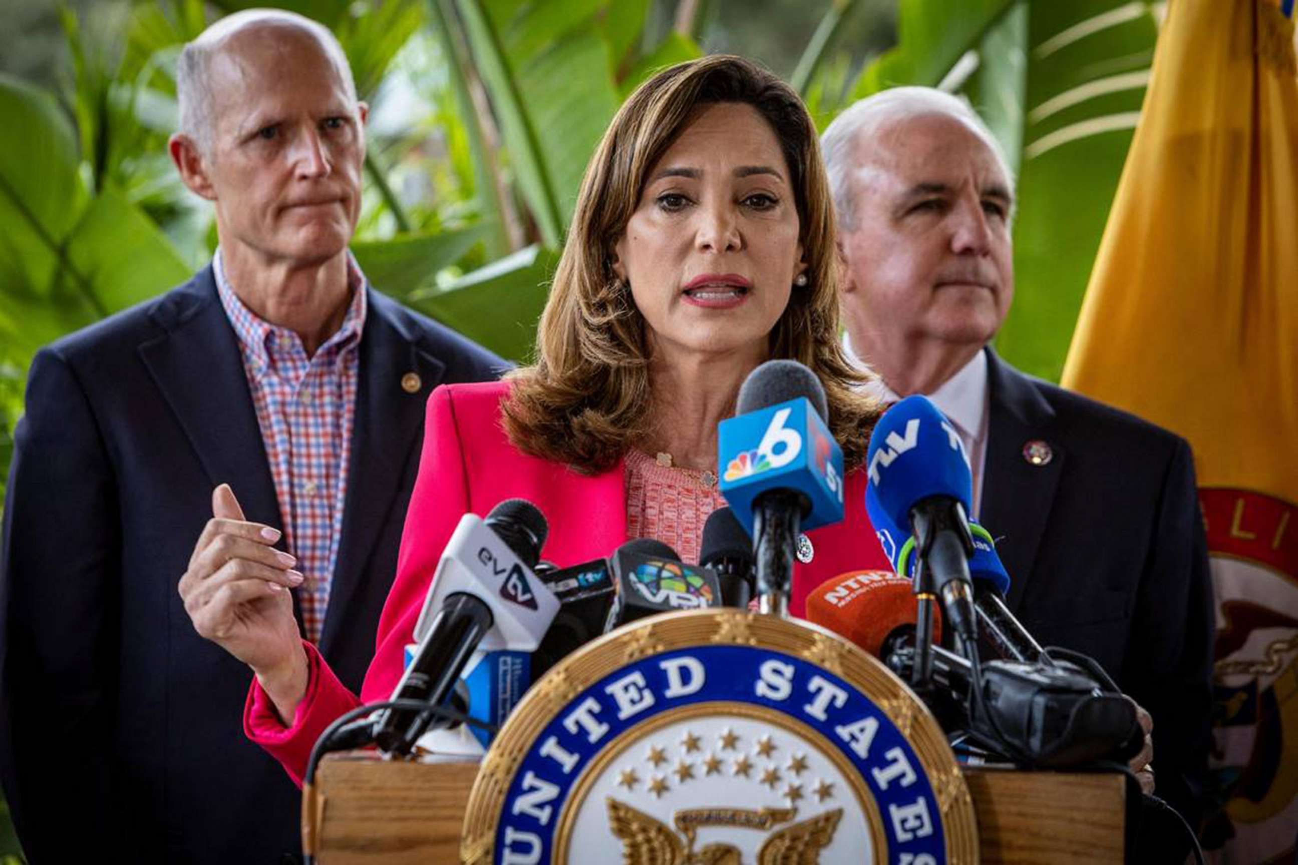 PHOTO: Congresswoman Maria Elvira Salazar, center, speaks during a press conference in front of Mondongo's restaurant, Jan. 26, 2022, in Miami.