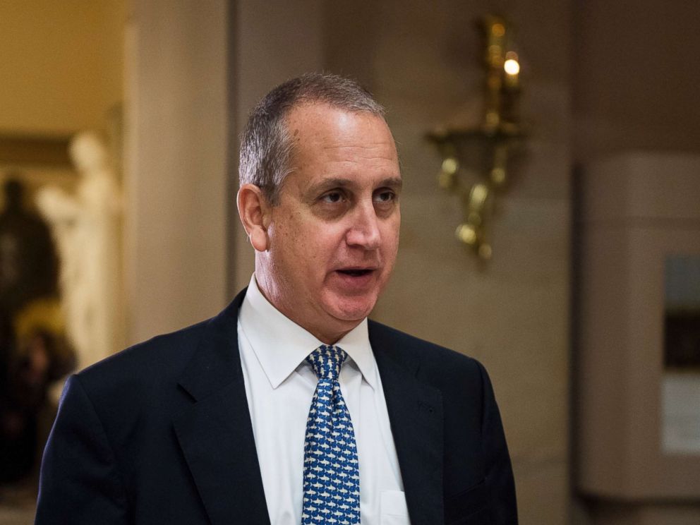 PHOTO: Rep. Mario Diaz-Balart, walks through Statuary Hall in D.C., Nov. 1, 2017.