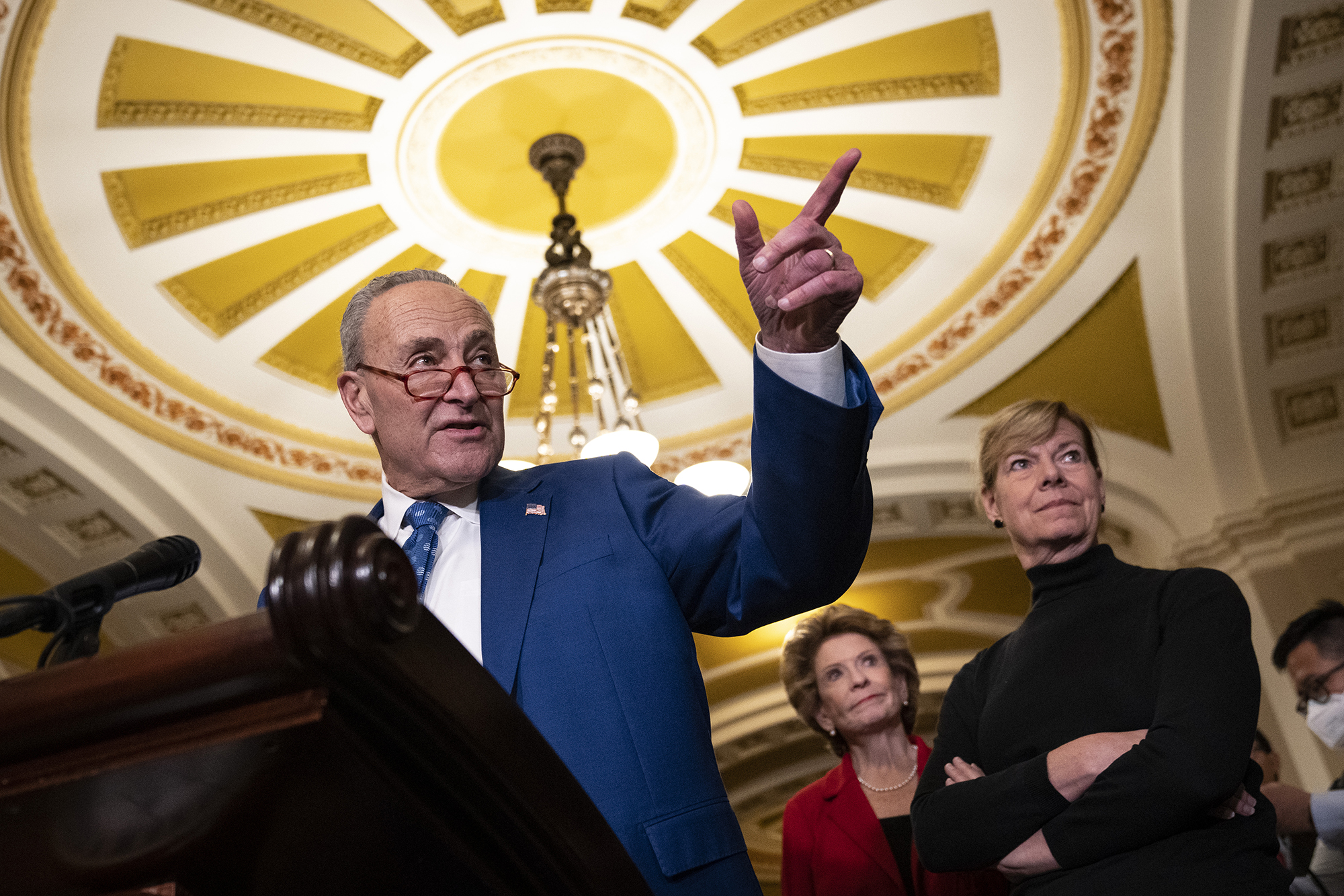 PHOTO: Senate Majority Leader Chuck Schumer  speaks to reporters after a meeting with Senate Democrats at the U.S. Capitol on Nov. 15, 2022.