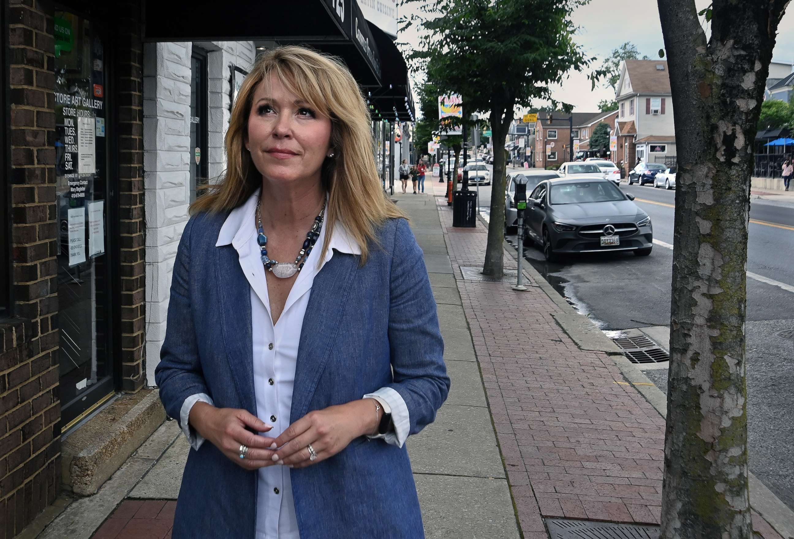 PHOTO: Republican gubernatorial candidate Kelly Schulz walked the downtown area hoping to chat with locals as she campaigned in Catonsville, Md., June 09, 2022. 
