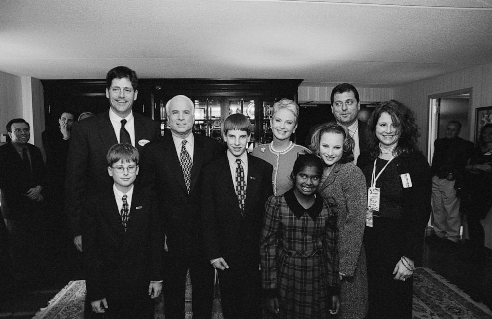 PHOTO: John McCain with his wife, Cindy, and children pose for a photo, Feb. 1, 2000 in New Hampshire. McCain's children are from left, Andy, Jimmy, Jack, Bridget, Meghan, Doug, and Sidney.