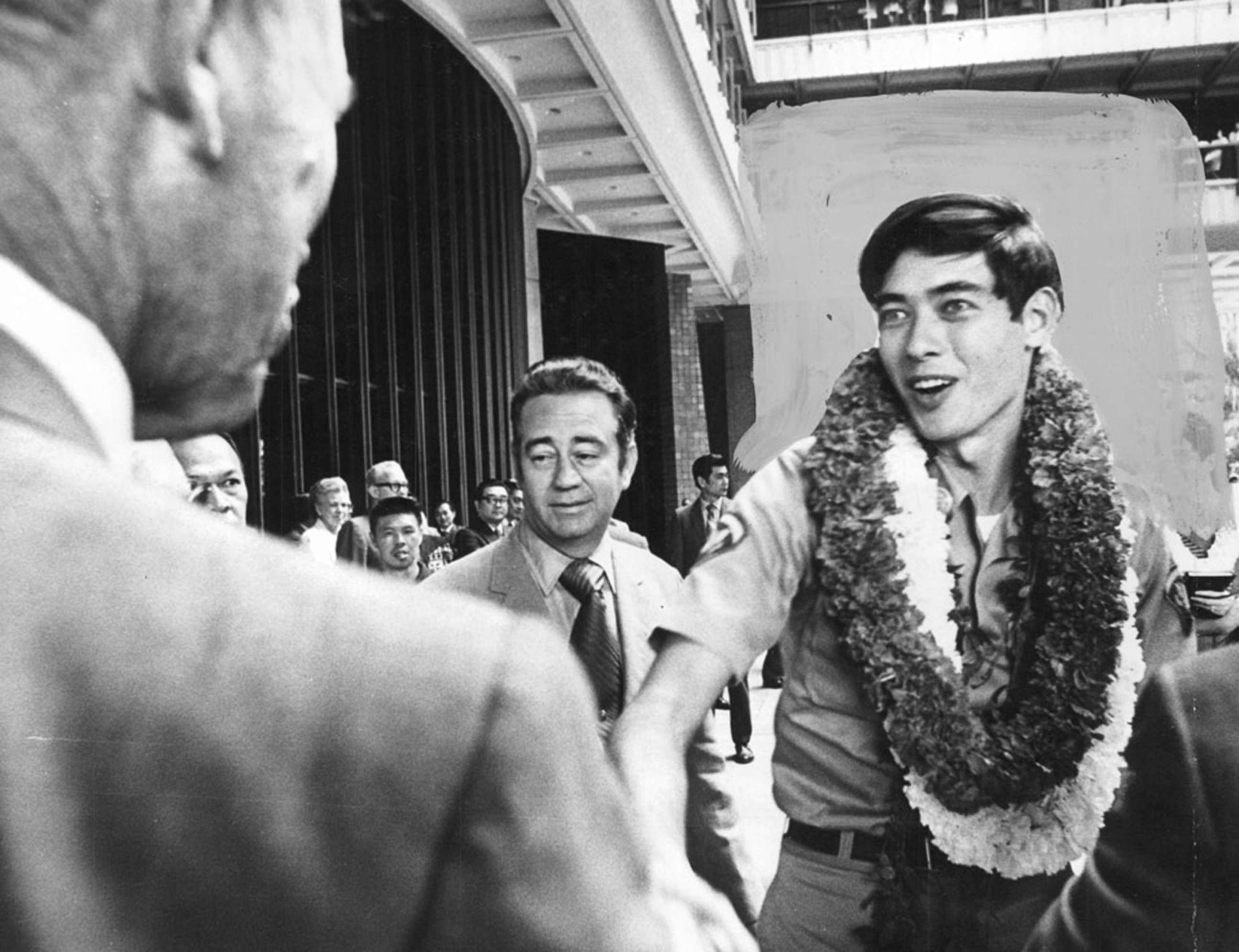 PHOTO: Spc. 5 Dennis Fujii returns home to Hawaii from Vietnam with a hero’s welcome in 1971.