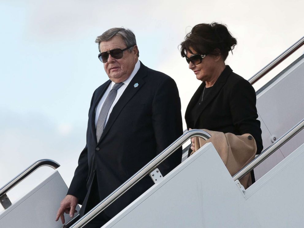 Legal status of Melania Trump's parents raises questions ...