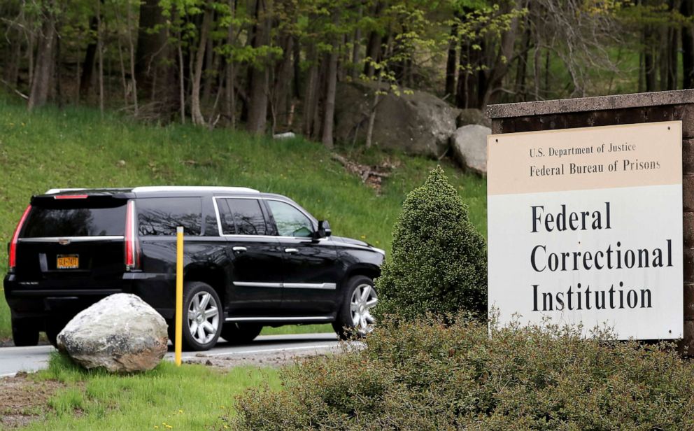 PHOTO: The vehicle carrying Michael Cohen arrives at the Federal Correctional Institution in Otisville, N.Y., May 6, 2019.