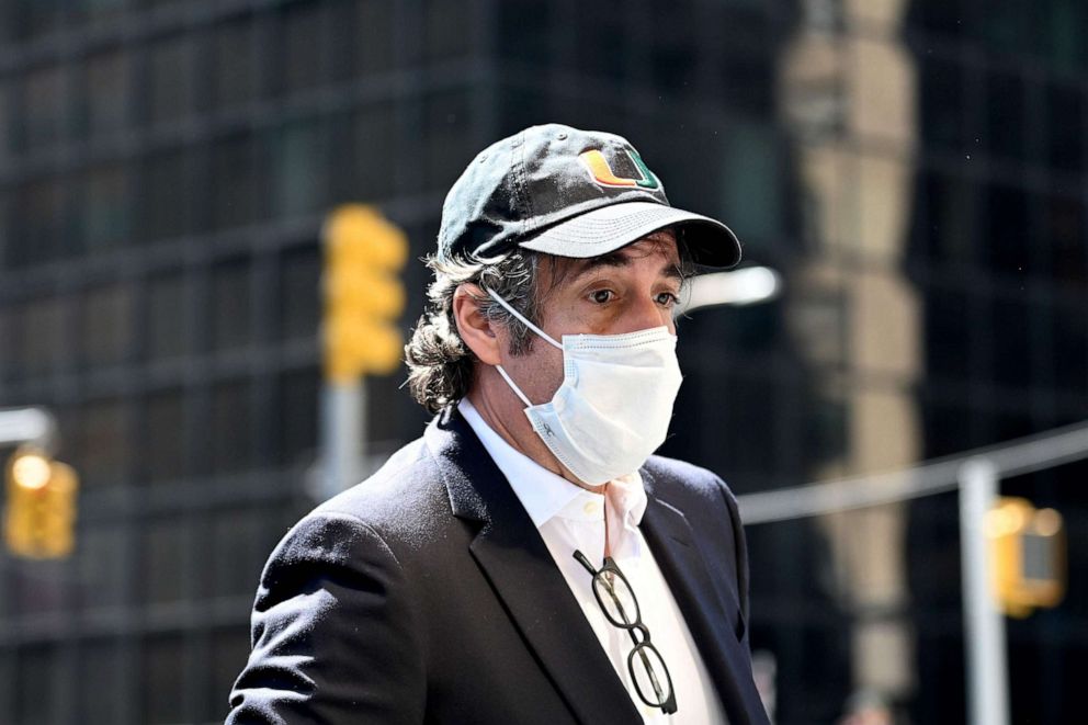 PHOTO: Michael Cohen arrives at his Park Avenue apartment in New York City, May 21, 2020.