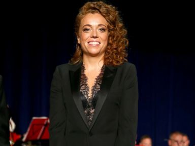 Comedian Michelle Wolf delivers one-liner in response to Trump attack