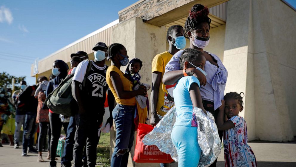 Haitian migrants get help from Texas group rallying thousands of donations