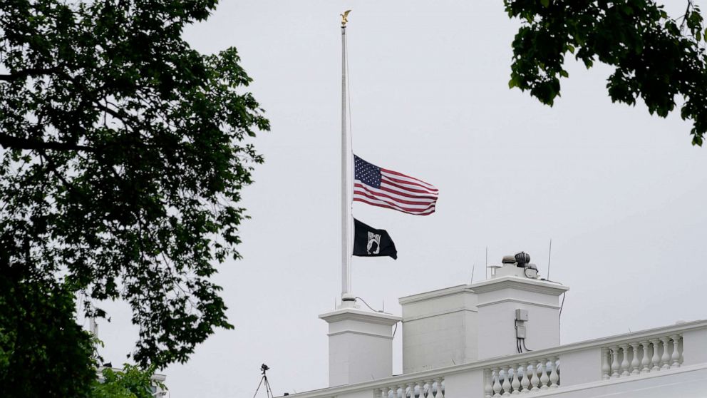 Biden orders flags to half-staff as US records 1 million COVID deaths ...