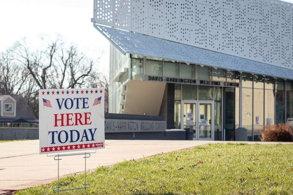 Missouri Election 01 Usa Llr 220801 1659399356455 HpEmbed 3x2 992 