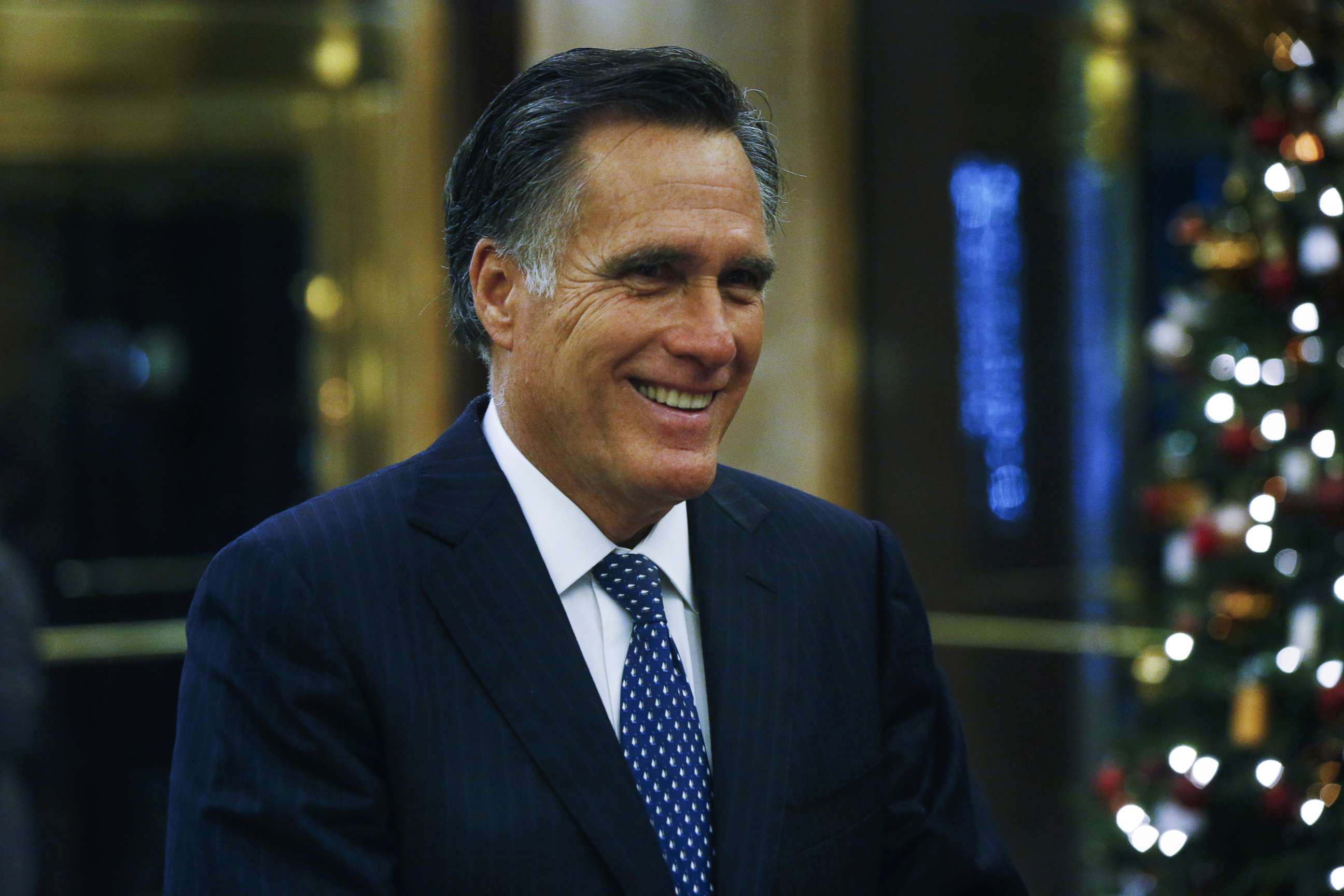 PHOTO: Mitt Romney speaks after a dinner meeting with President-elect Donald Trump at Jean-Georges inside of the Trump International Hotel & Tower in New York, Nov. 29, 2016.