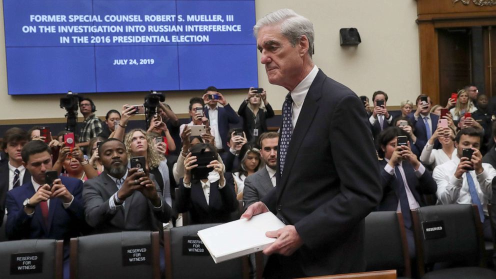 PHOTO: Former Special Counsel Robert Mueller arrives to testify before a House Intelligence Committee hearing on the Office of Special Counsel's investigation election interference by Russia, in Washington, D.C., July 24, 2019.