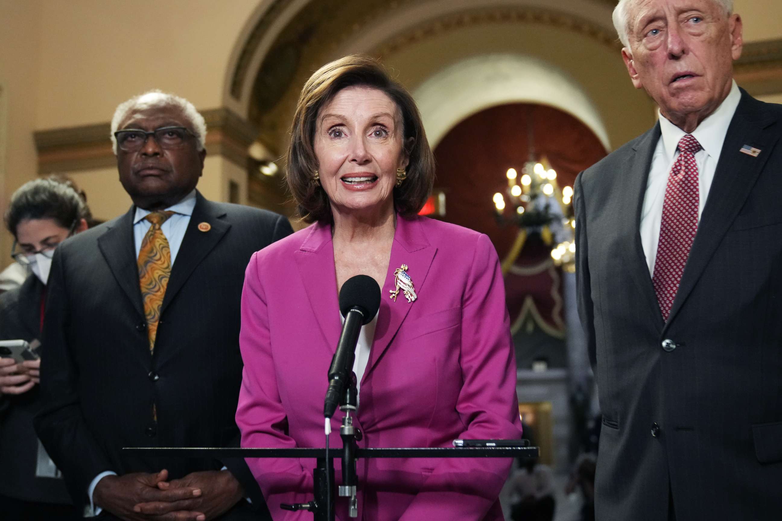 PHOTO: Speaker of the House Nancy Pelosi, House Majority Leader Steny Hoyer, and House Majority Whip Jim Clyburn conduct a news conference in the U.S. Capitol on Friday, Nov. 5, 2021.