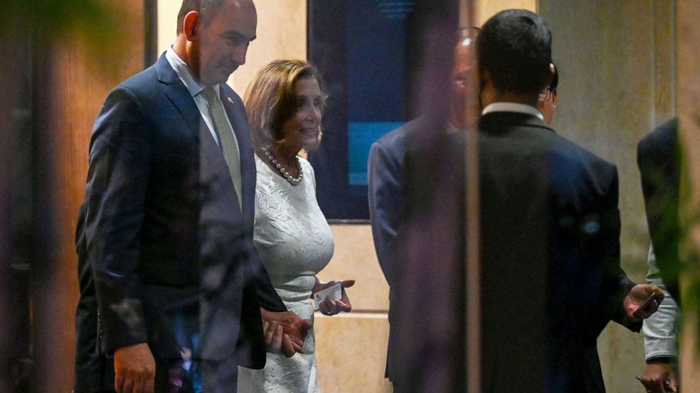 PHOTO: Speaker of the US House of Representatives Nancy Pelosi leaves the Shangri-La Hotel after a reception organised by the American Chamber of Commerce in Singapore, Aug. 1, 2022.