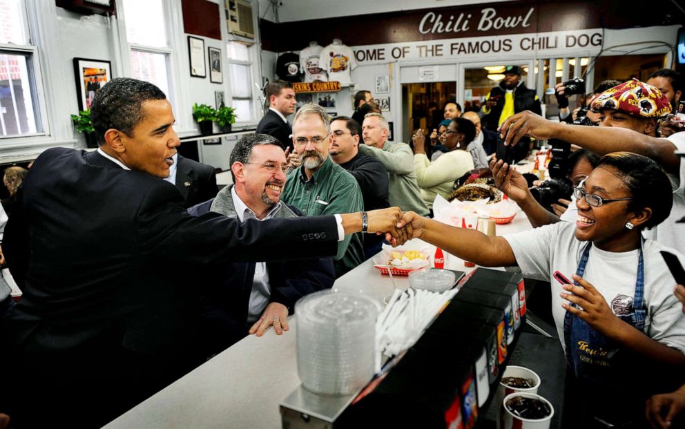 Ben S Chili Bowl Iconic DC Business Obtains Critical Federal Loan   Obama Bens Chili Bowl Gty Jt 200420 HpEmbed 8x5 992 