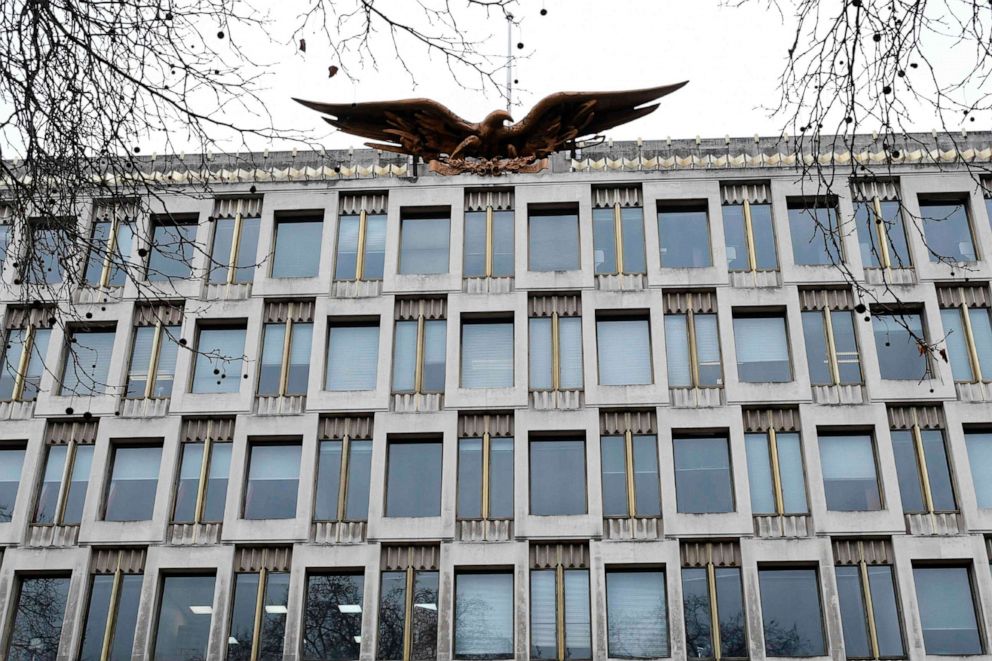 PHOTO: An eagle sculpture designed by Theodore Roszak sits on the roof of the current US embassy in Grosvenor square in central London on Jan. 12, 2018.