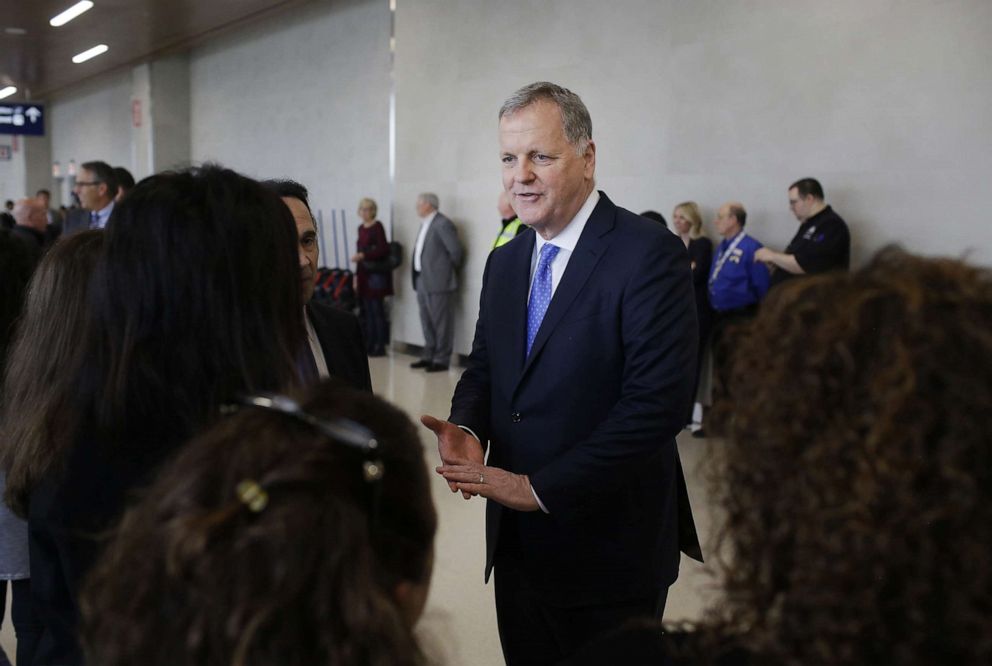 PHOTO: Doug Parker, chairman and chief executive officer of American Airlines Group Inc., speaks with employees in Chicago, Illinois, on Friday, May 11, 2018.
