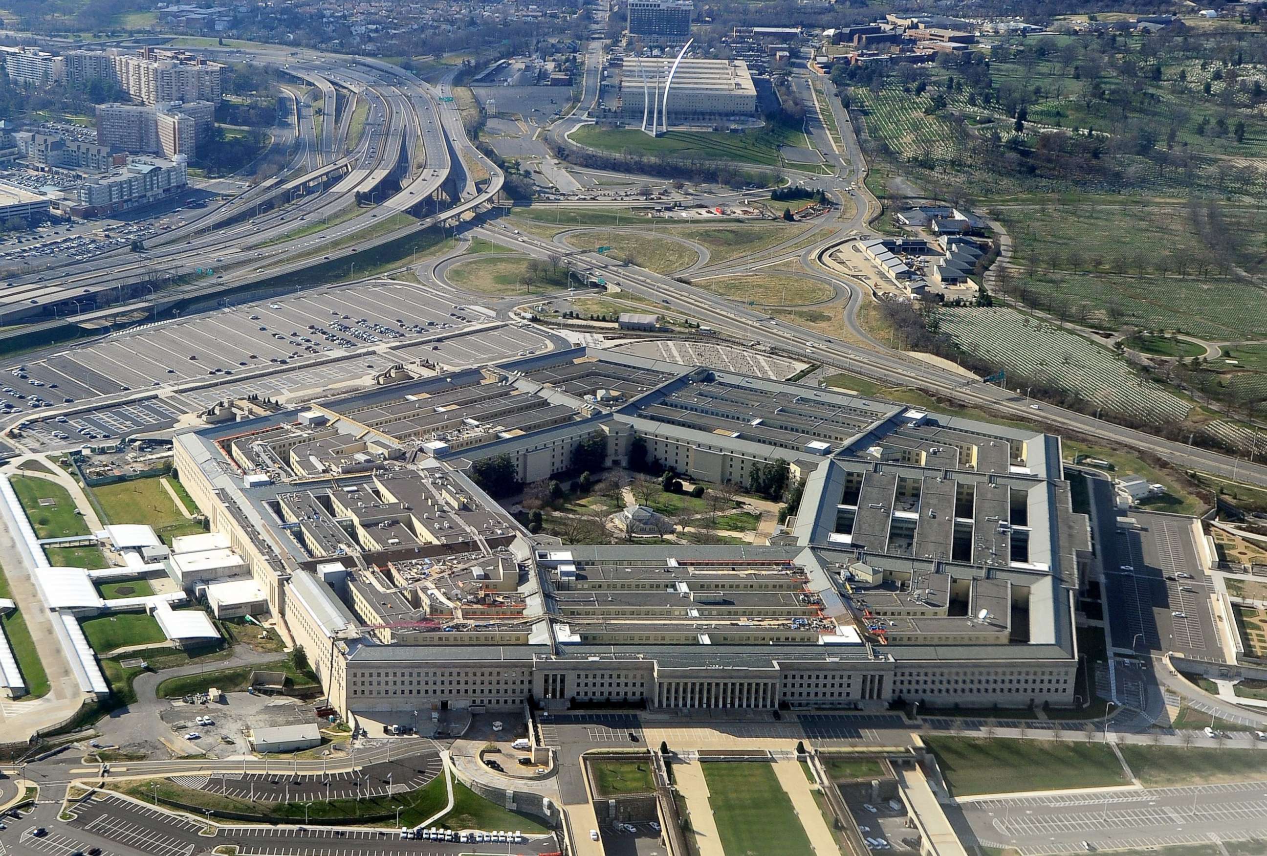 PHOTO: Pentagon building in Washington, DC, Dec. 26, 2011.
