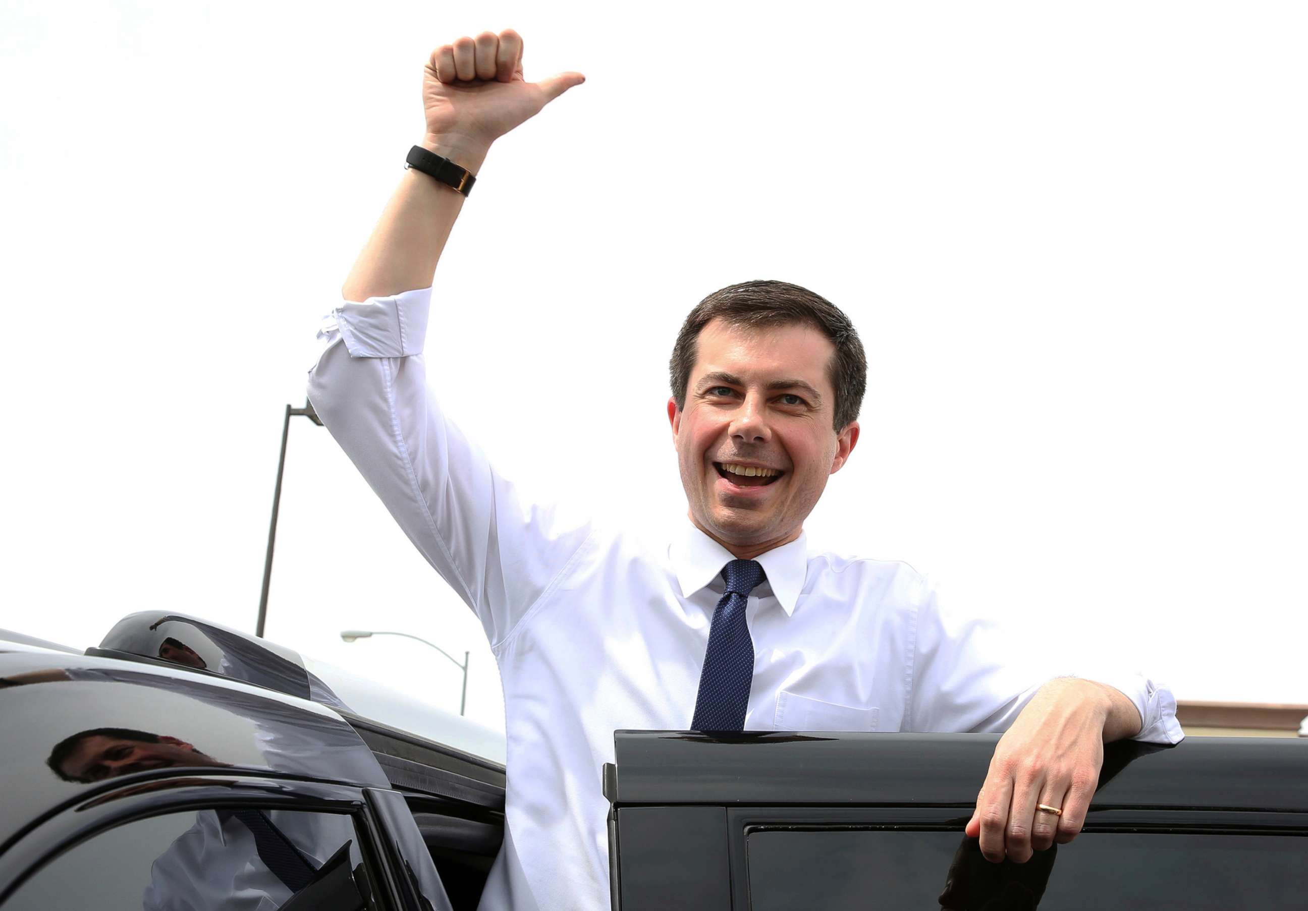 PHOTO: South Bend, Ind. Mayor Pete Buttigieg flashes a thumbs-up as he prepares to depart after speaking at a meet and greet event at MadHouse Coffee on Monday, April 8, 2019, in Las Vegas. (Bizuayehu Tesfaye/Las Vegas Review-Journal via AP)