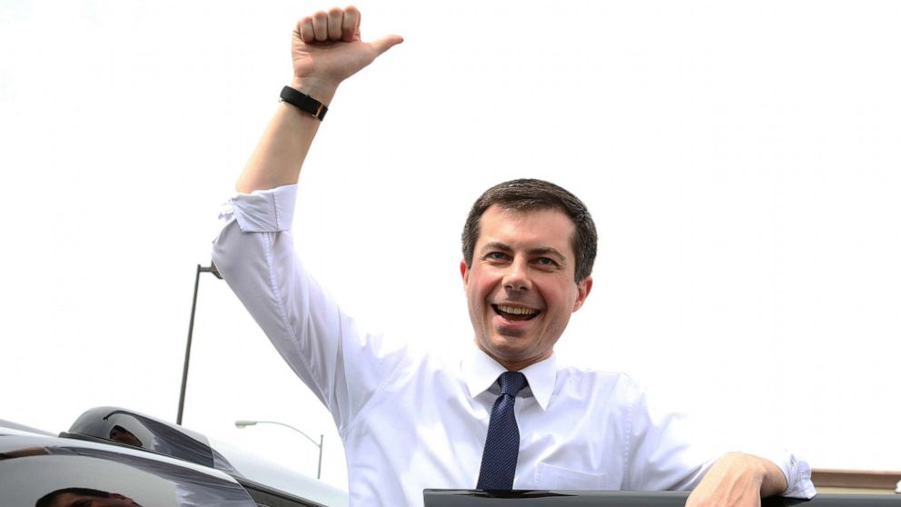 PHOTO: South Bend, Ind. Mayor Pete Buttigieg flashes a thumbs-up as he prepares to depart after speaking at a meet and greet event at MadHouse Coffee on Monday, April 8, 2019, in Las Vegas. (Bizuayehu Tesfaye/Las Vegas Review-Journal via AP)